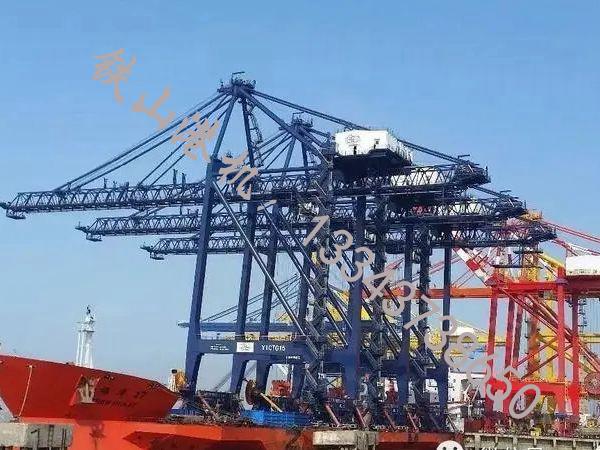 湖南衡陽岸橋廠家岸橋工作起來效率高，節(jié)省空間